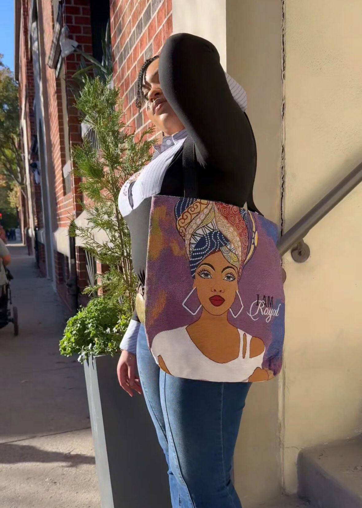 I am Royal Hand bag